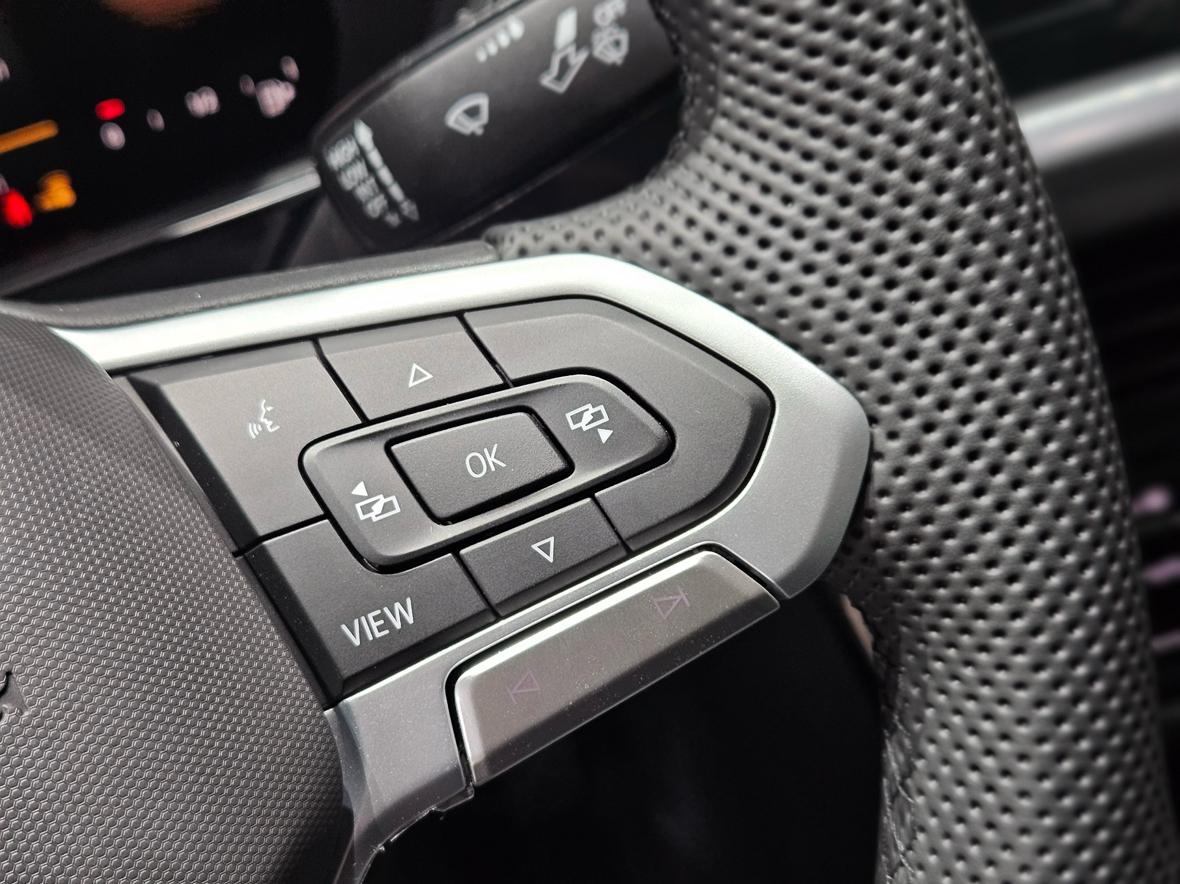 Volkswagen Passat (North America and China) 2025 thumb 6