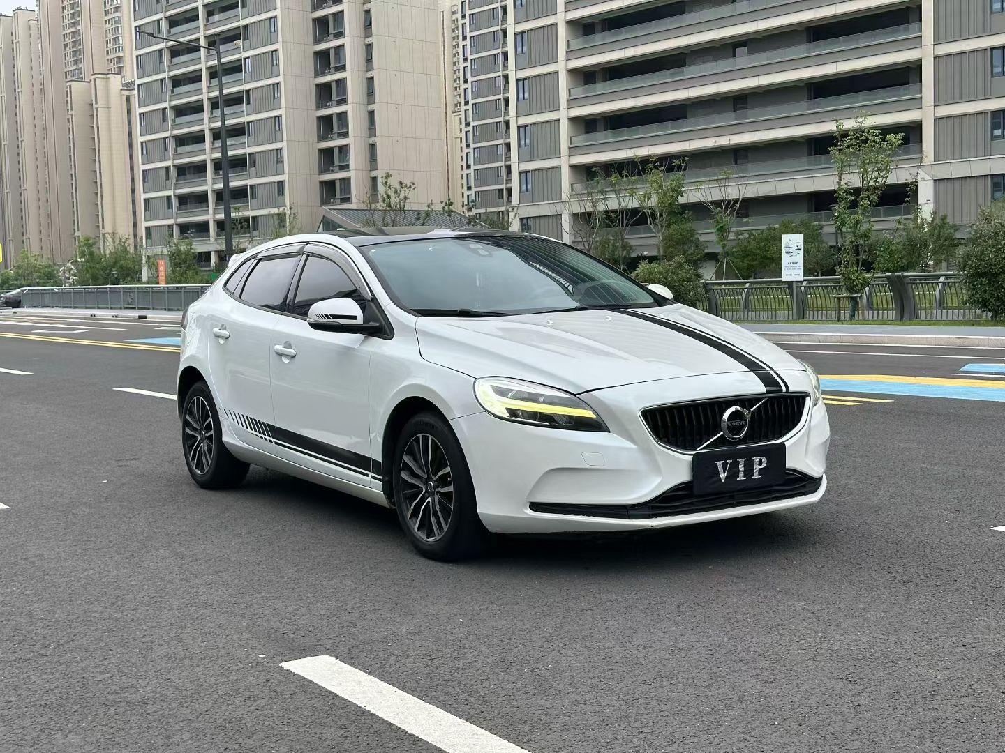 Volvo V40 2017 thumb 10
