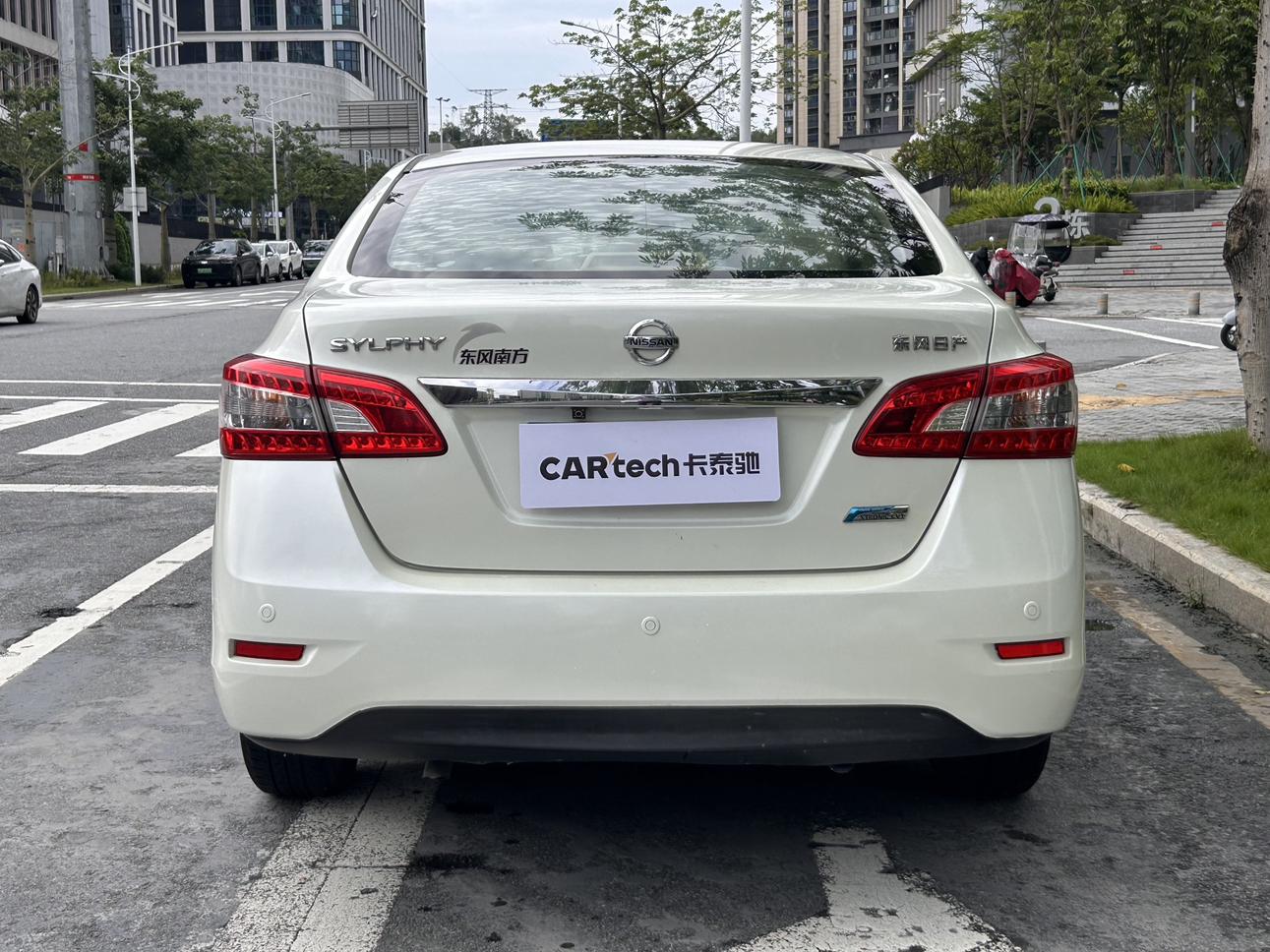 Nissan Sylphy 2014 thumb 3
