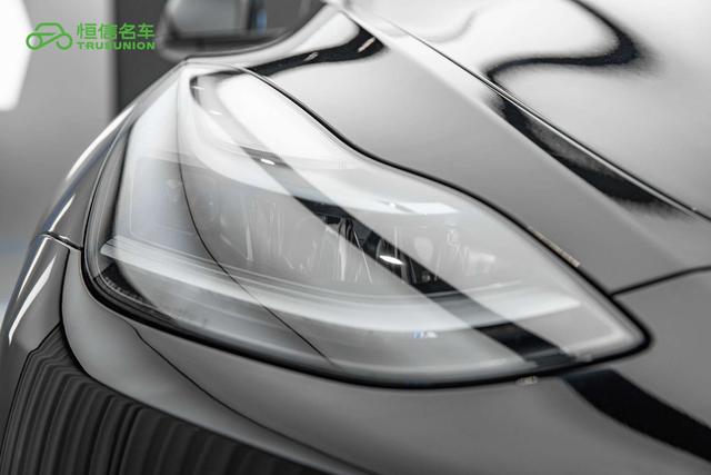 Tesla Model Y 2022 thumb 7