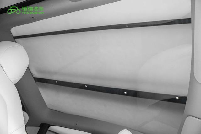 Tesla Model Y 2022 thumb 8