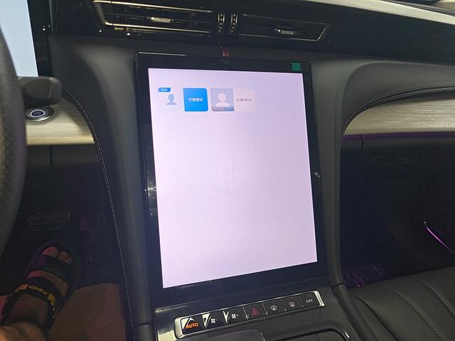 Hongqi H5 2025 thumb 3