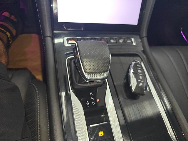 Hongqi H5 2025 thumb 7