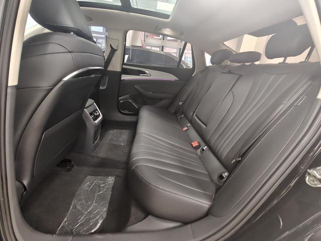 Hongqi H5 2025 thumb 10