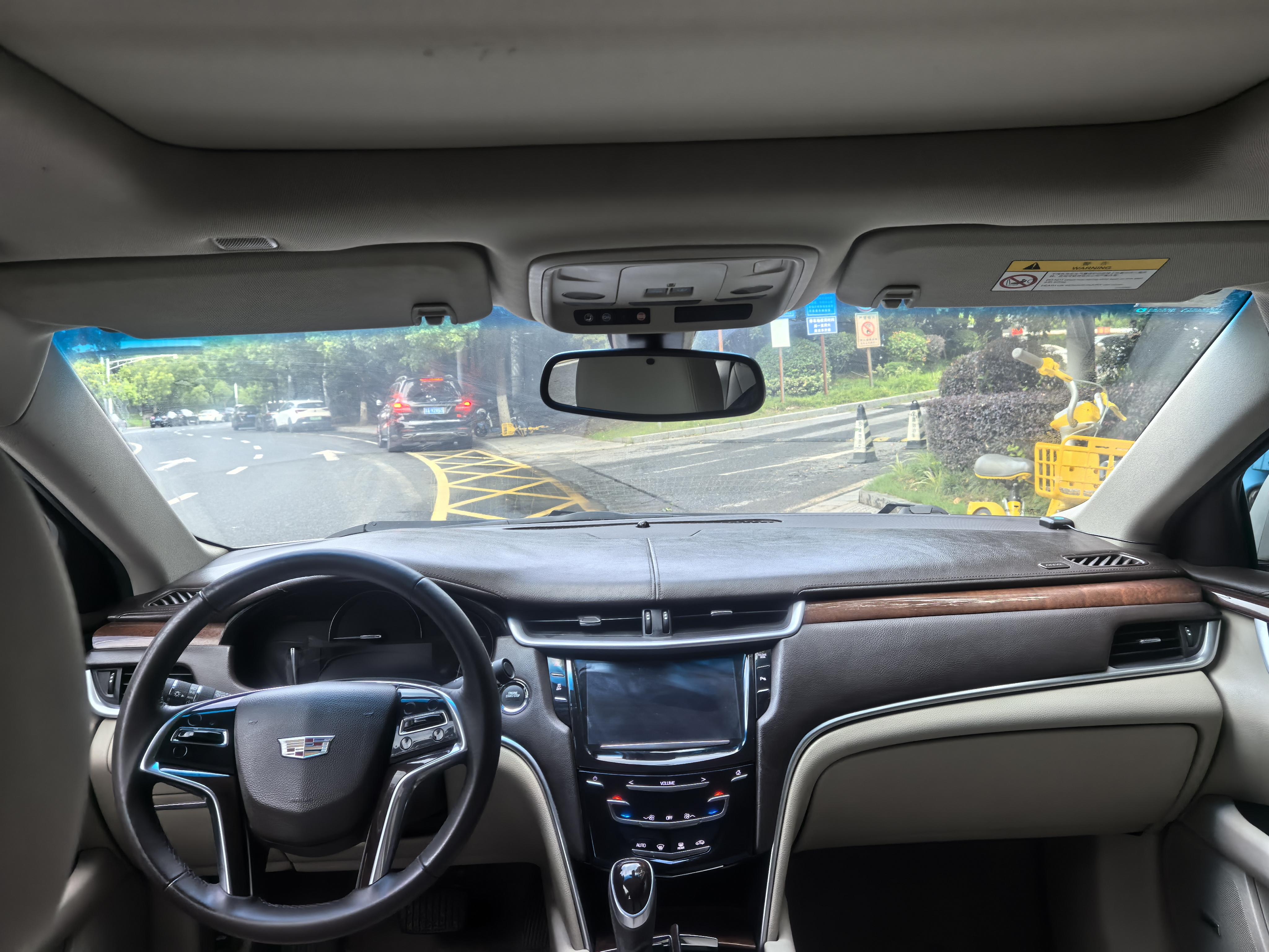 Cadillac XTS 2017 thumb 3