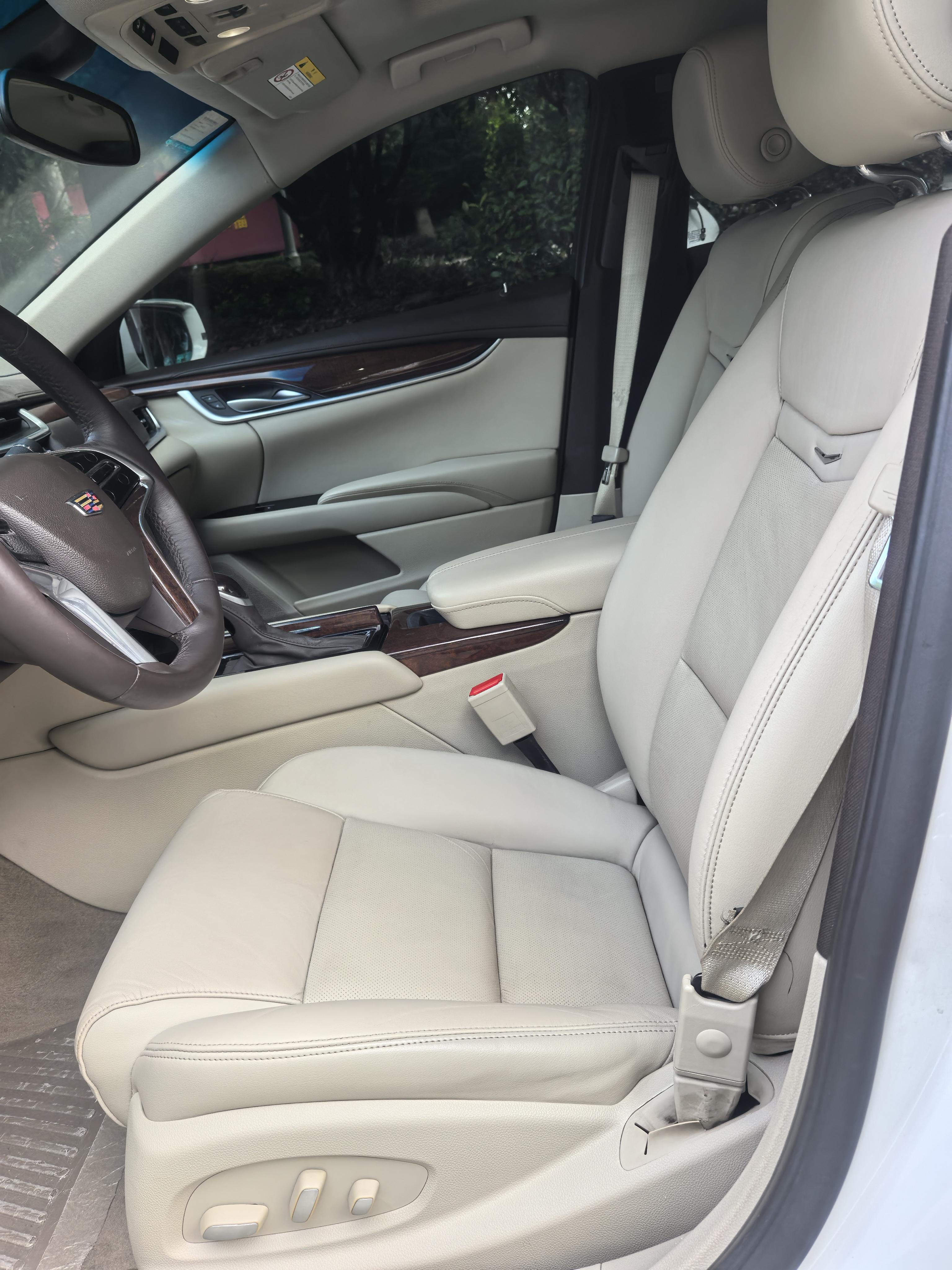 Cadillac XTS 2017 thumb 8