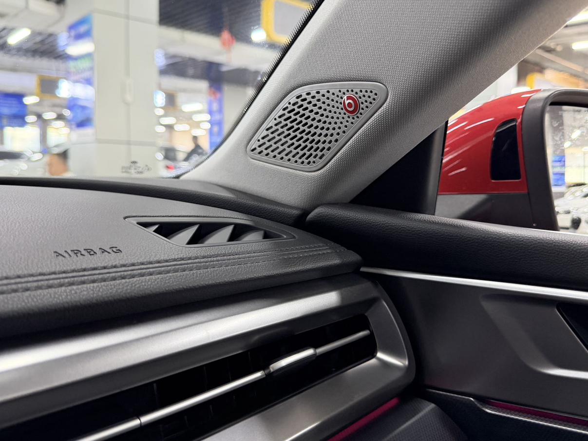 Volkswagen Lamando 2022 thumb 6
