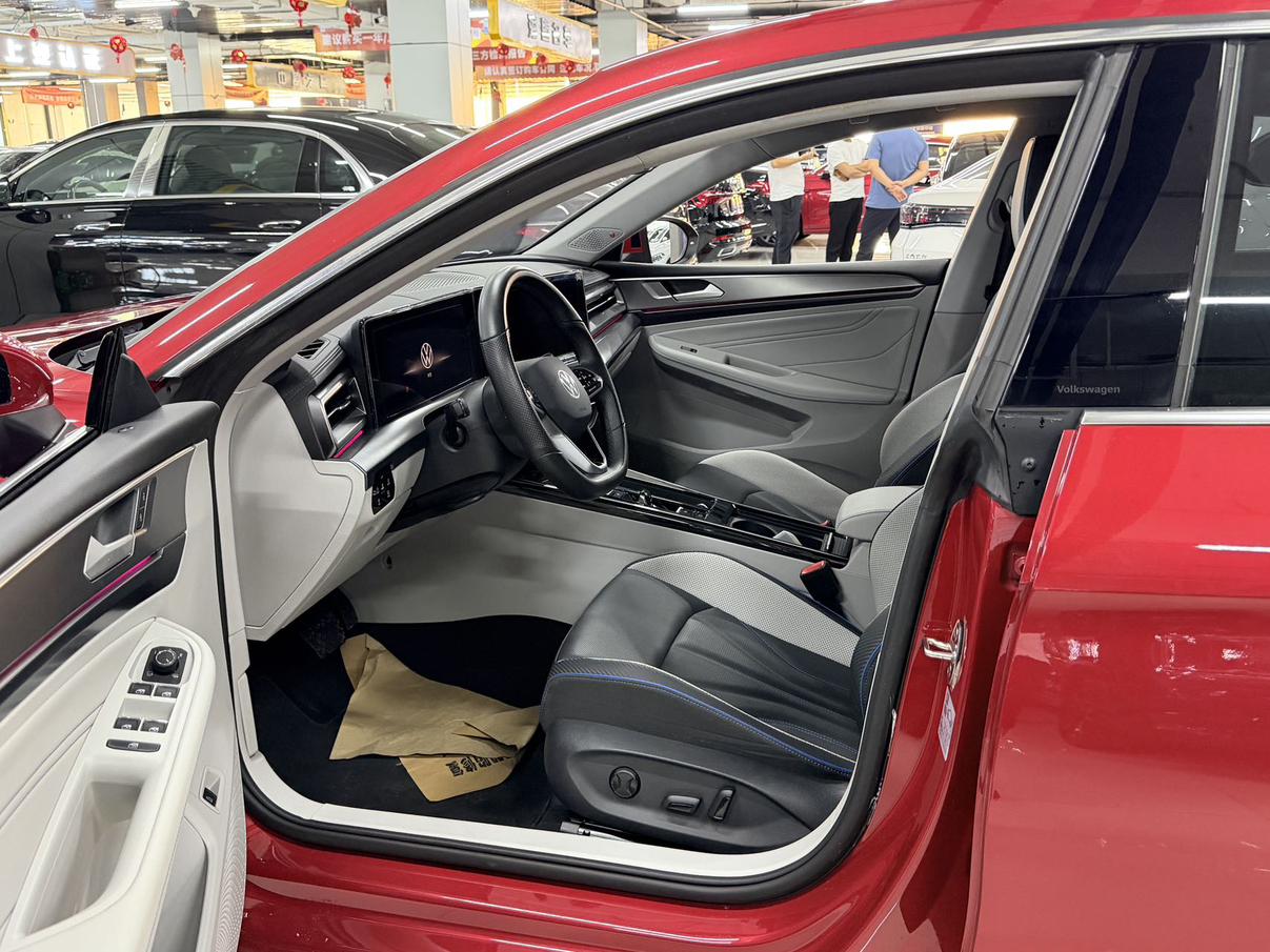 Volkswagen Lamando 2022 thumb 11
