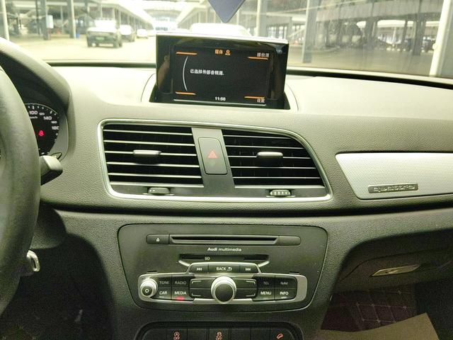 Audi Q3 2013 thumb 4