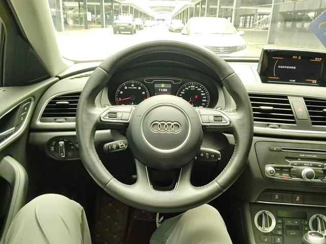 Audi Q3 2013 thumb 6