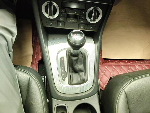 Audi Q3 2013 thumb 7