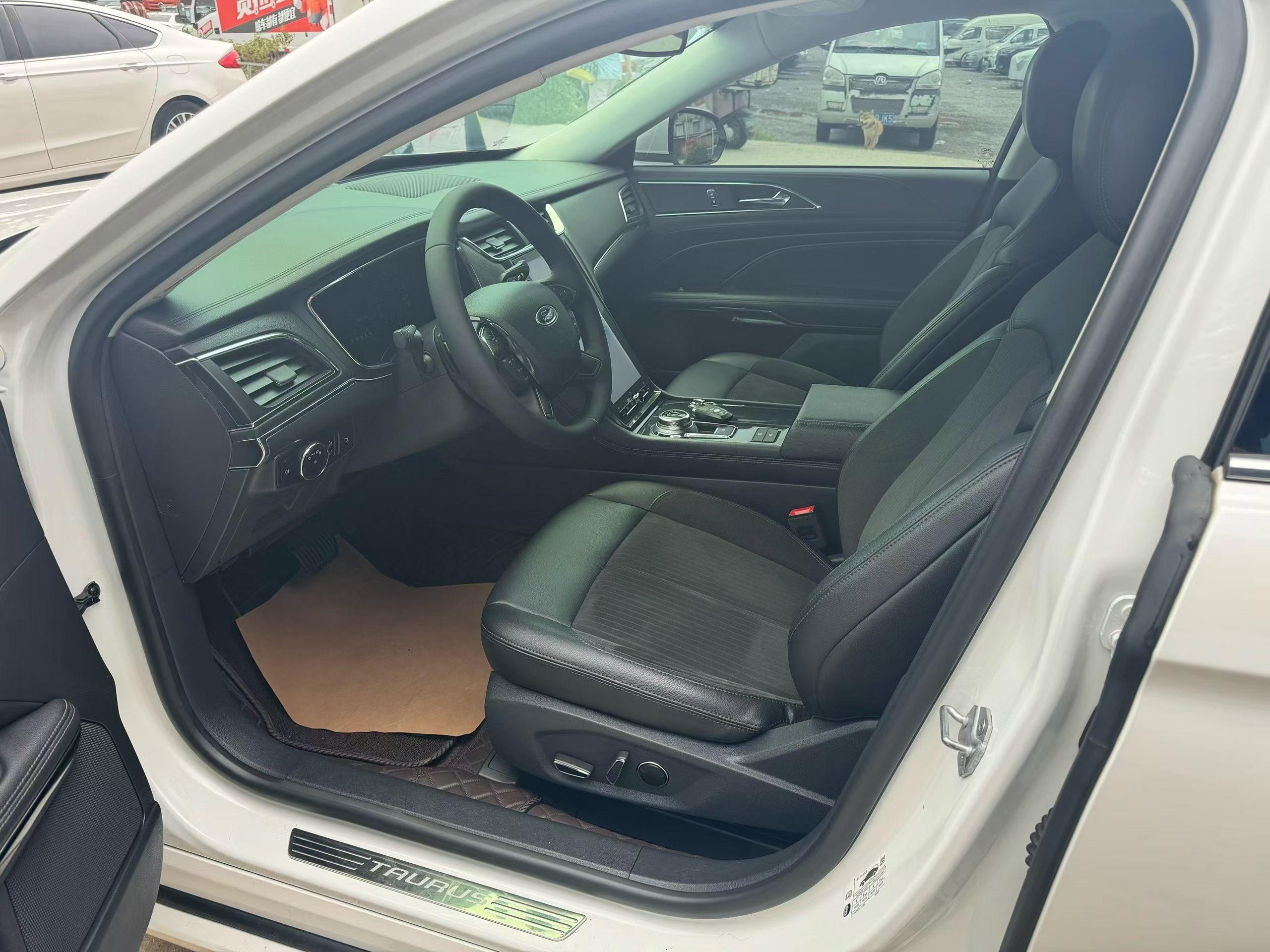 Ford Taurus 2019 thumb 6