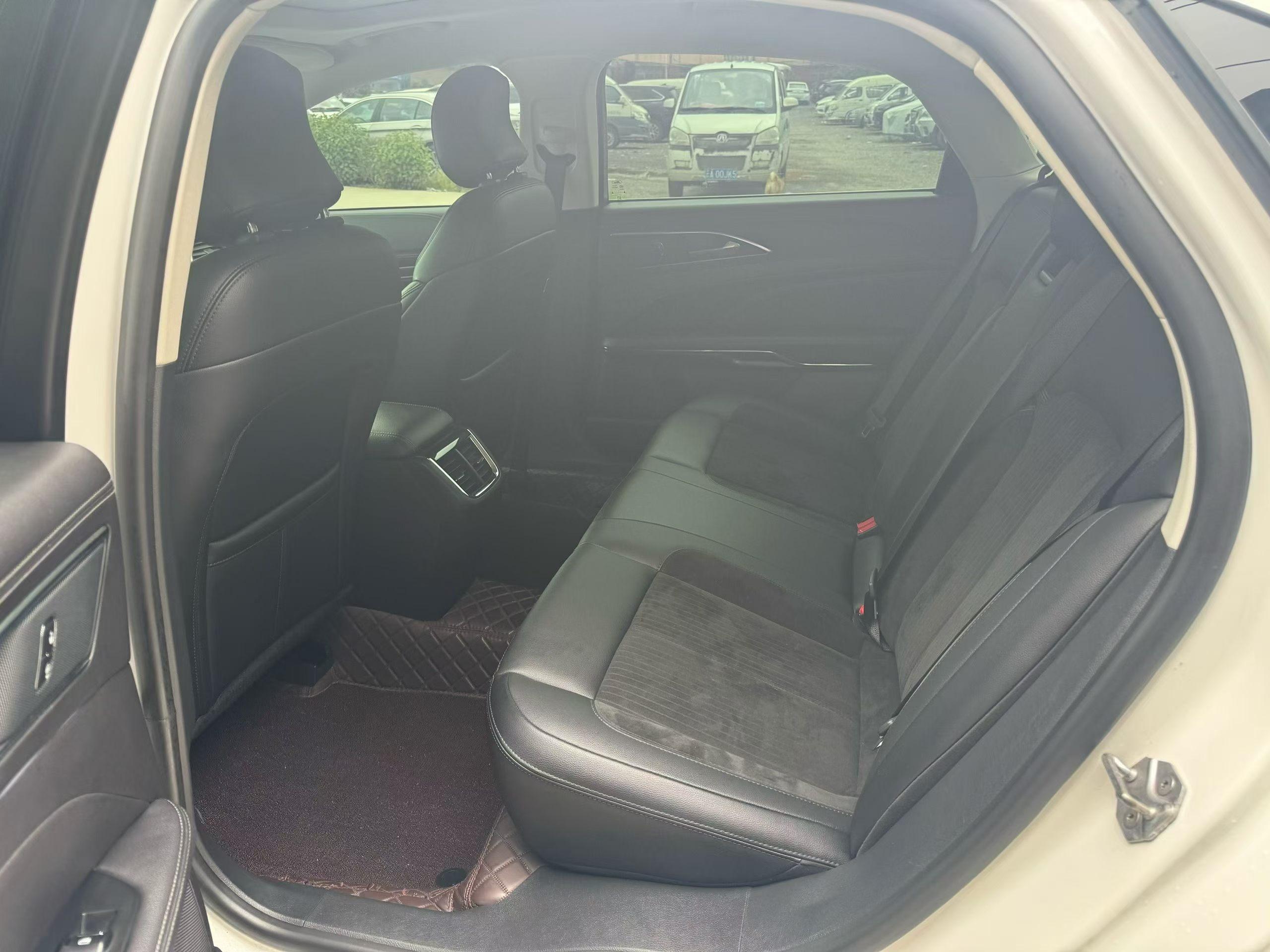 Ford Taurus 2019 thumb 7