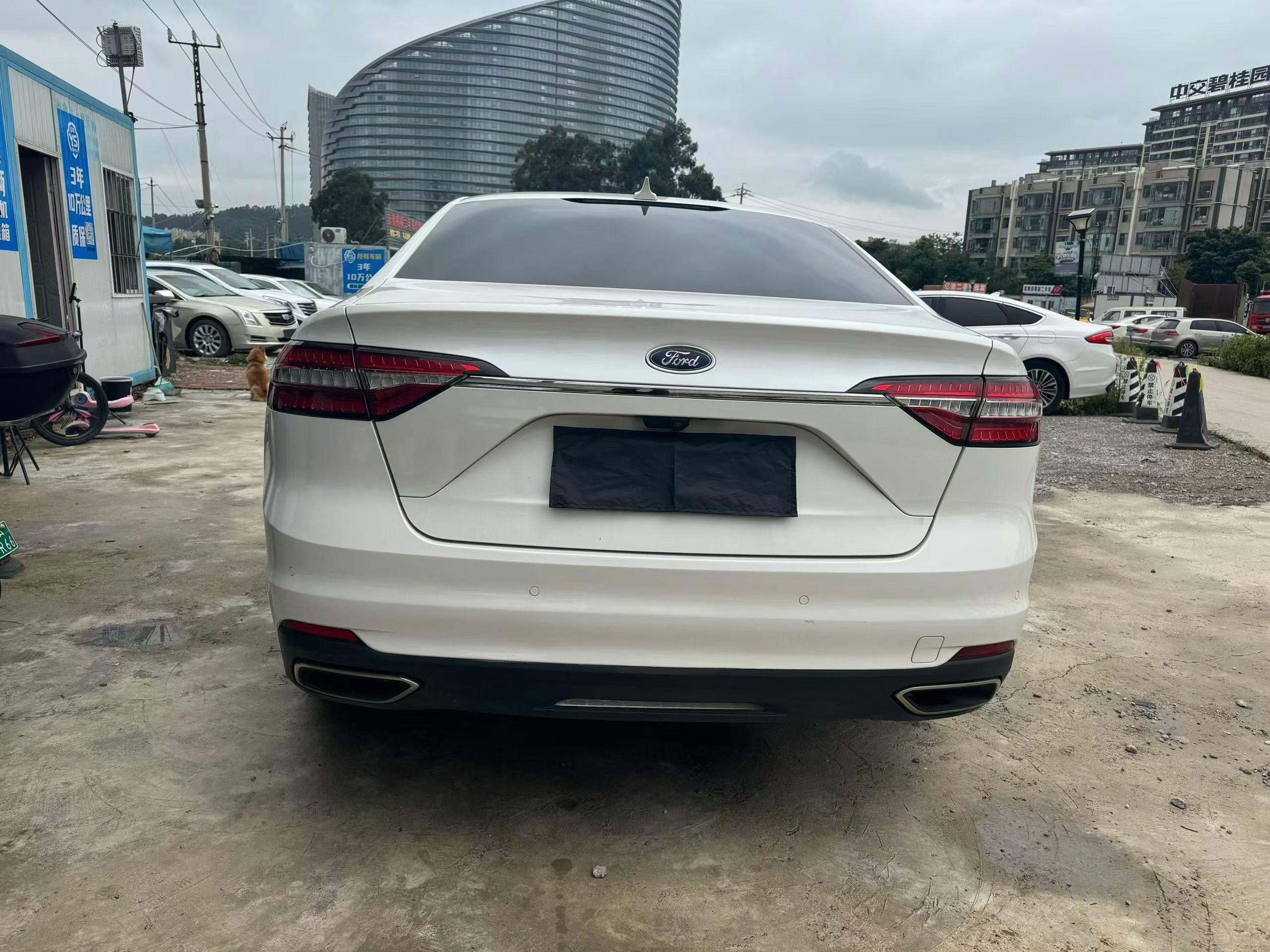 Ford Taurus 2019 thumb 12