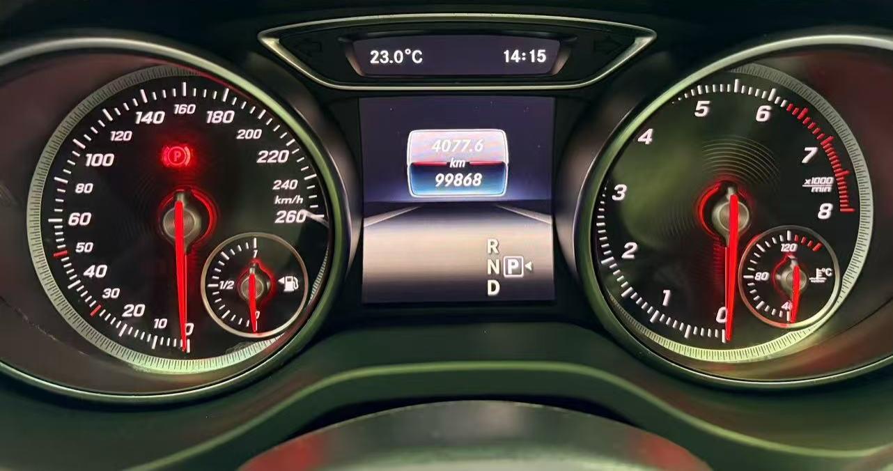 Mercedes-Benz GLA 2017 thumb 5