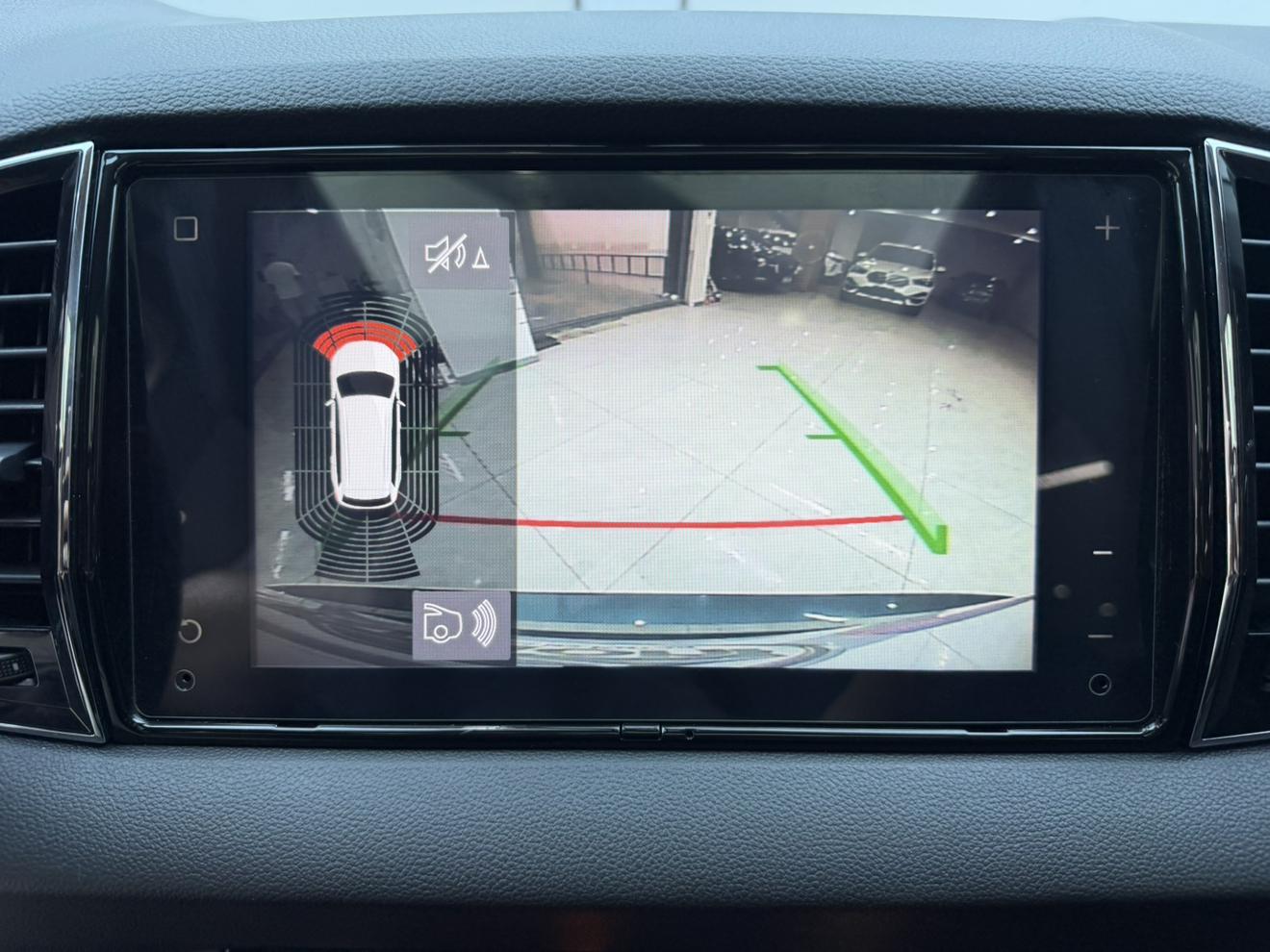 Skoda Ke Luo Ke 2022 thumb 9