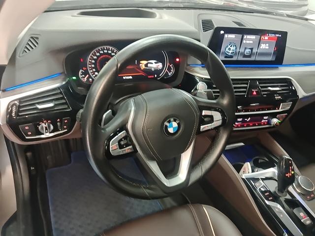 BMW 5 серии 2018 thumb 7