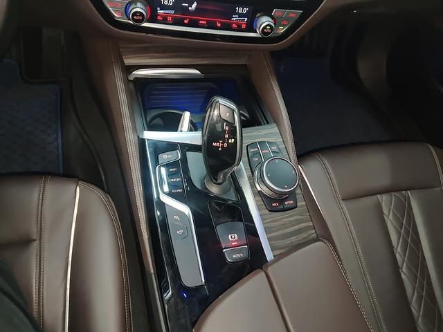BMW 5 серии 2018 thumb 8