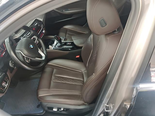 BMW 5 серии 2018 thumb 9