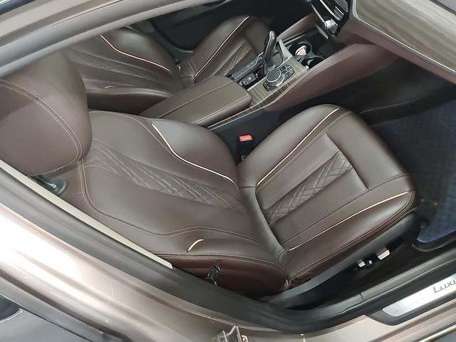 BMW 5 серии 2018 thumb 10