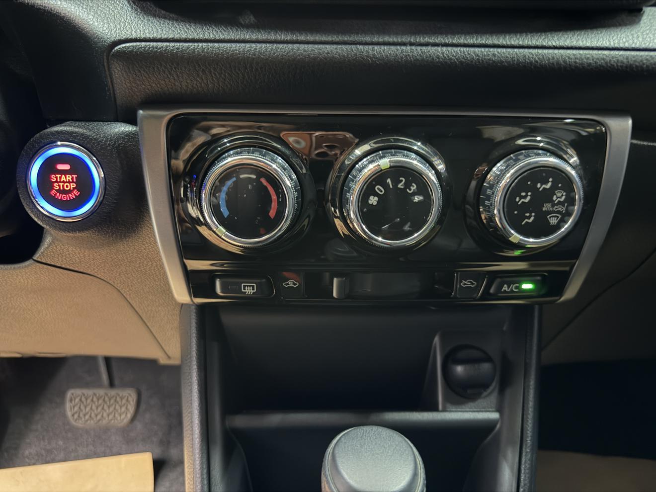 Toyota Yaris 2022 thumb 5
