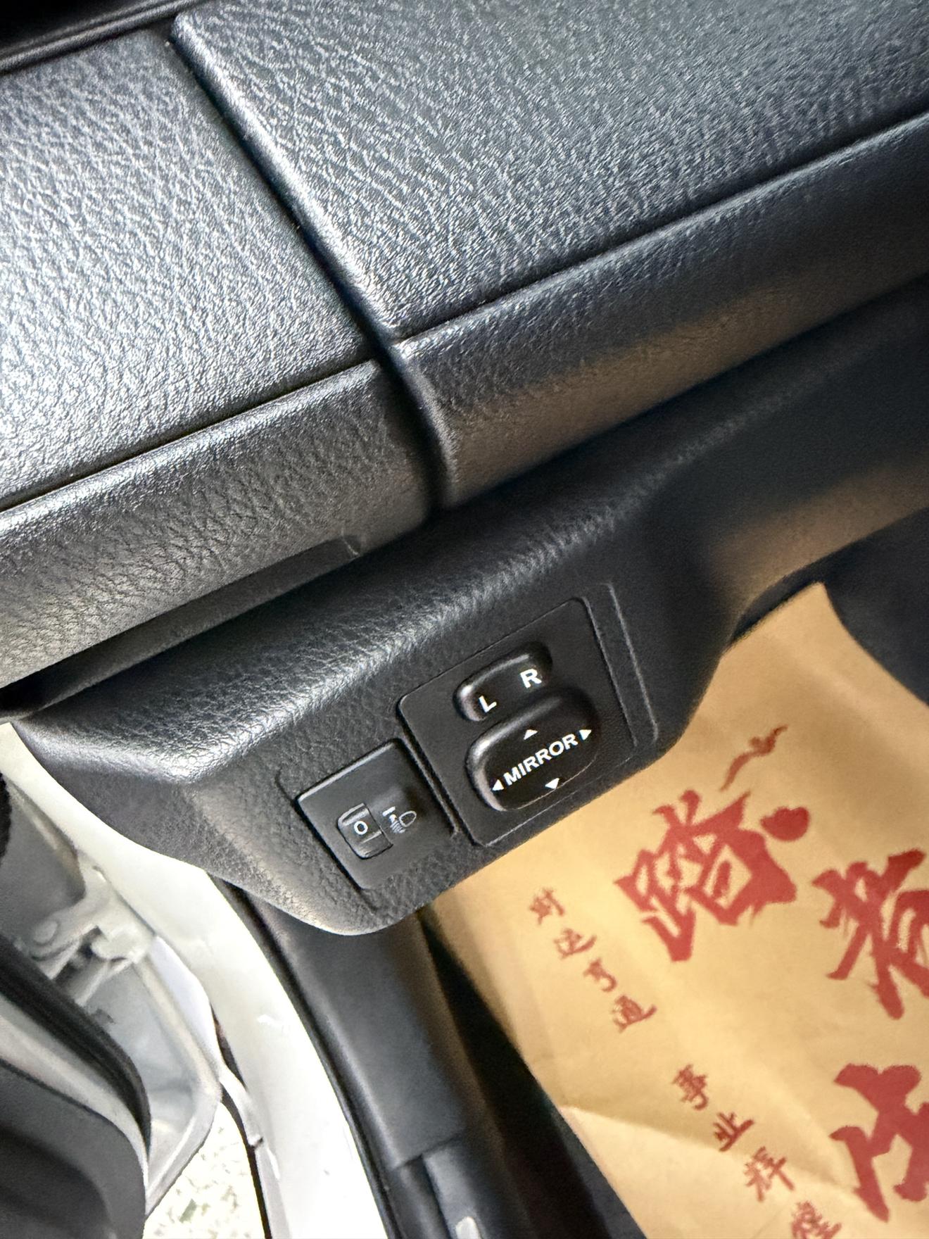 Toyota Yaris 2022 thumb 8