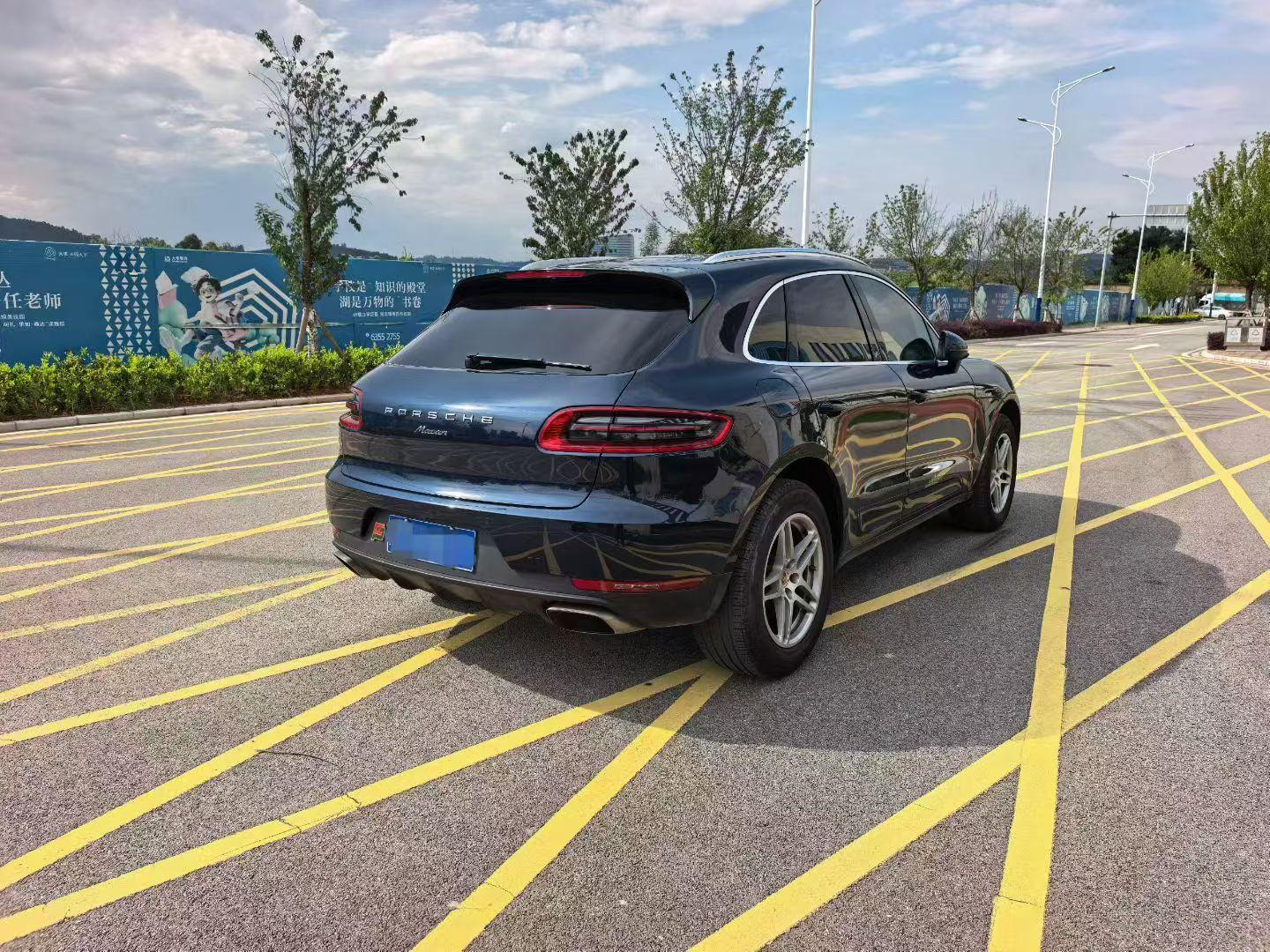 Porsche Macan 2017 thumb 4