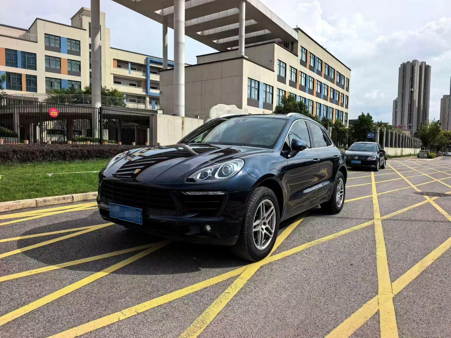Porsche Macan 2017 thumb 9