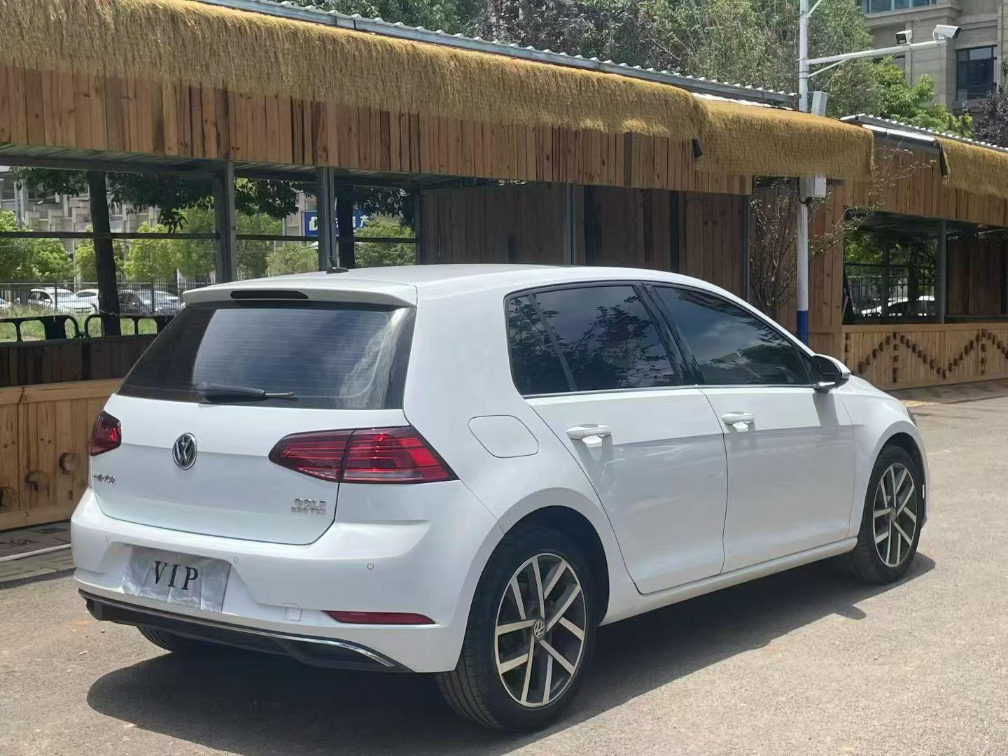 Volkswagen Golf Sportsvan 2020 thumb 4