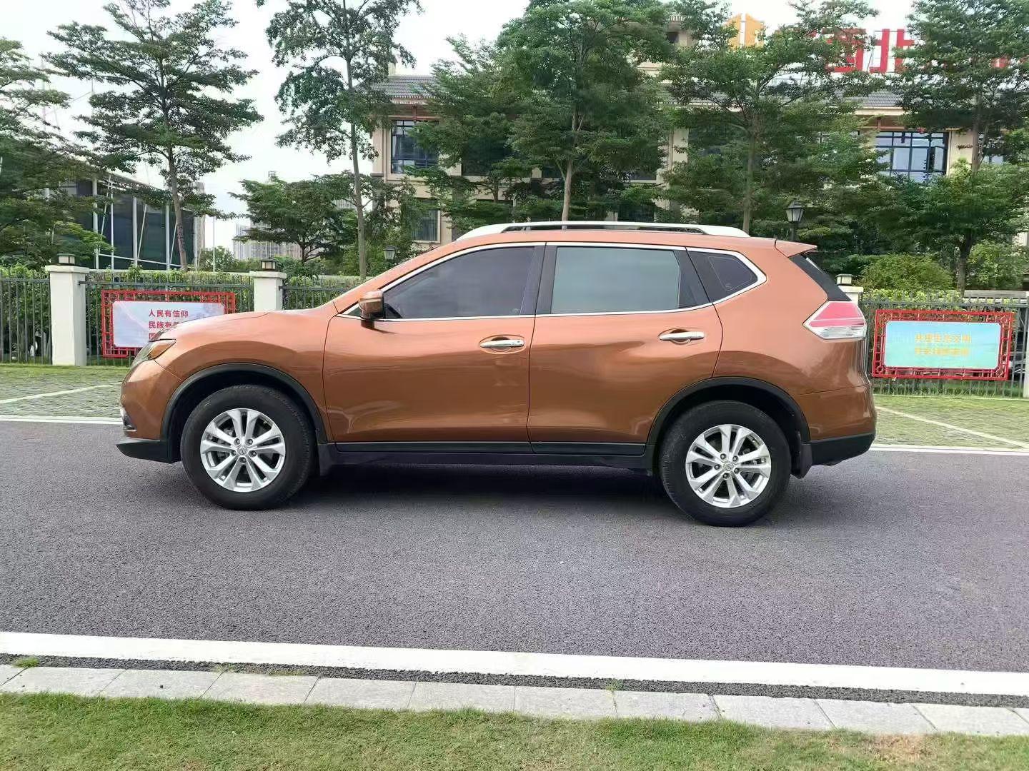 Nissan X-Trail 2014 thumb 10