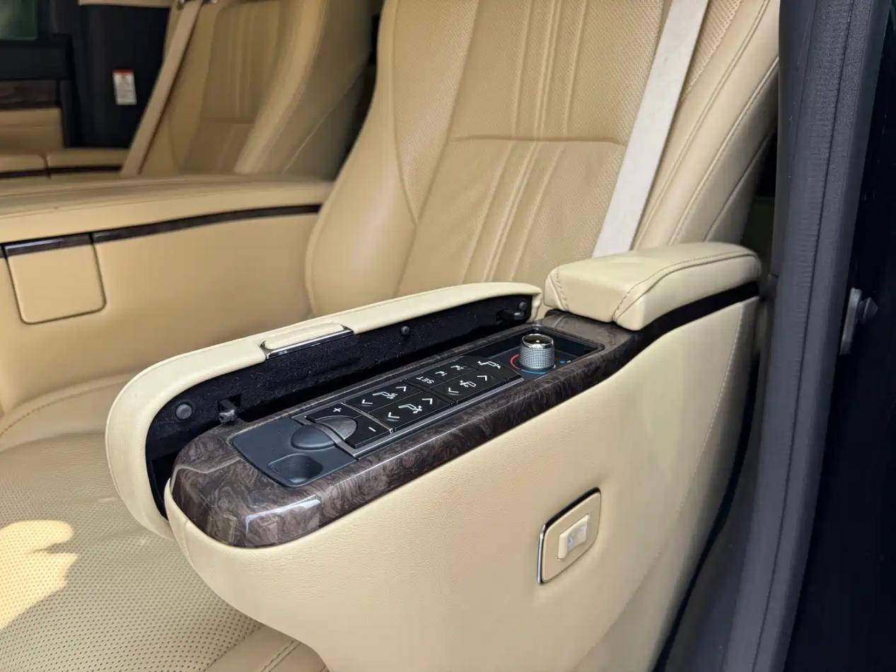 Toyota Alphard 2021 thumb 7