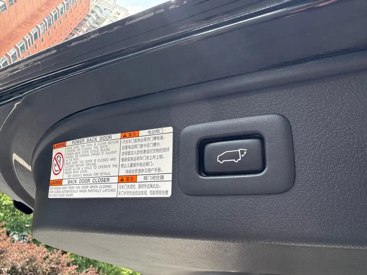 Toyota Alphard 2021 thumb 9