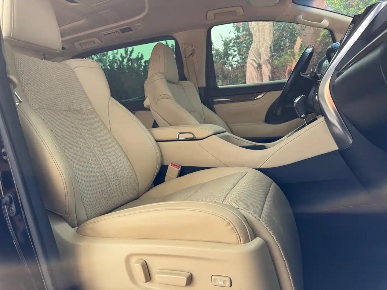 Toyota Alphard 2021 thumb 10