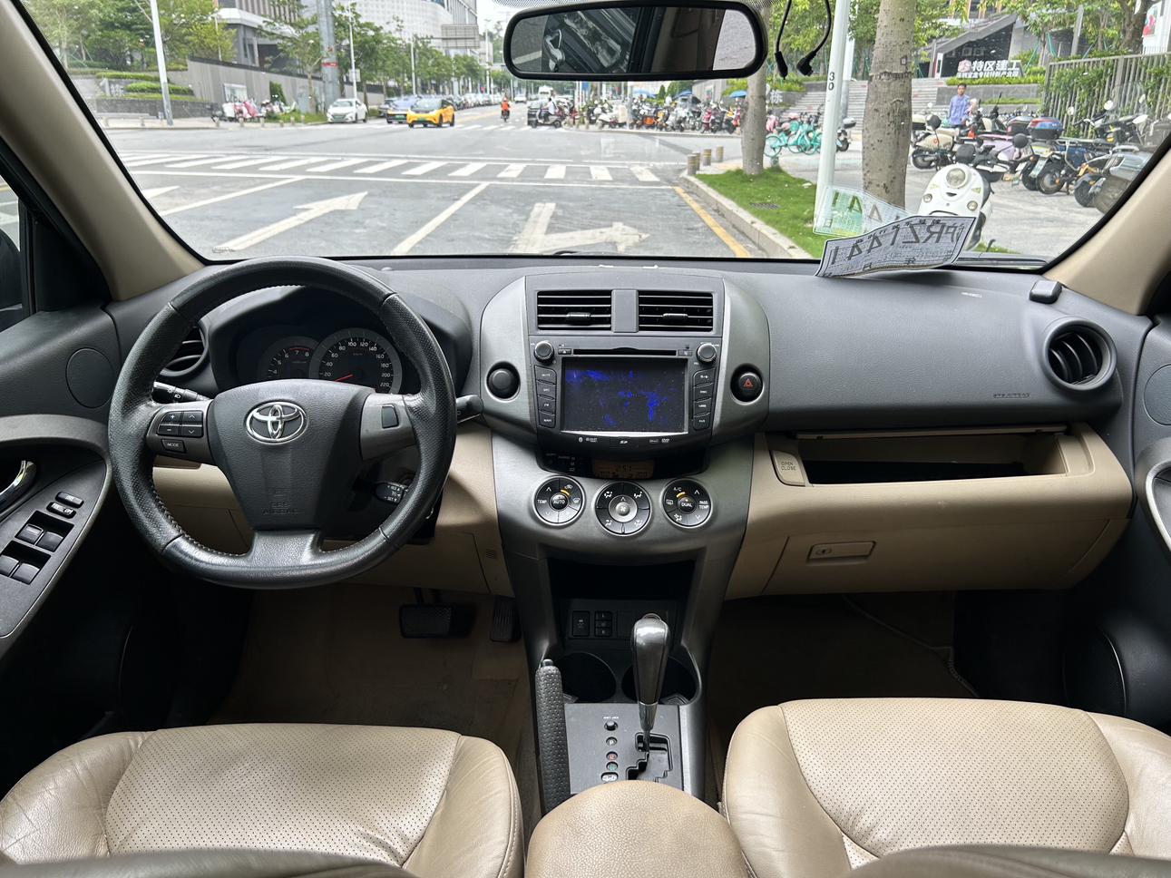 Toyota RAV4 2011 thumb 6