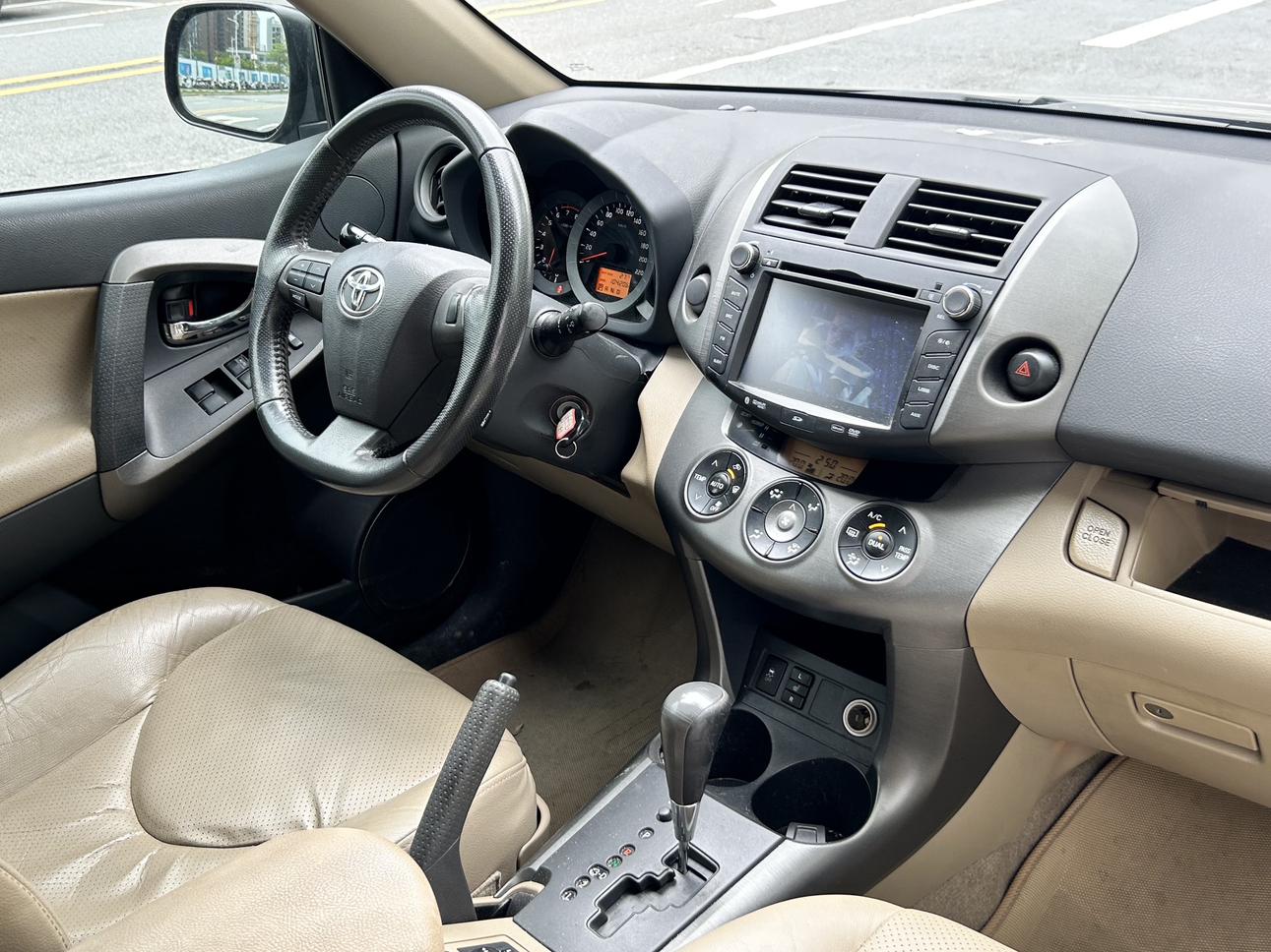 Toyota RAV4 2011 thumb 7