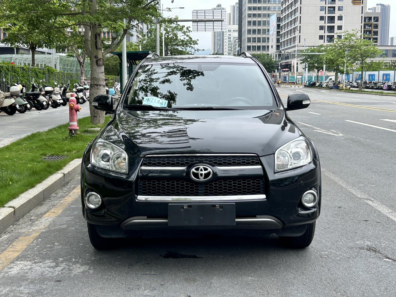 Toyota RAV4 2011 thumb 12