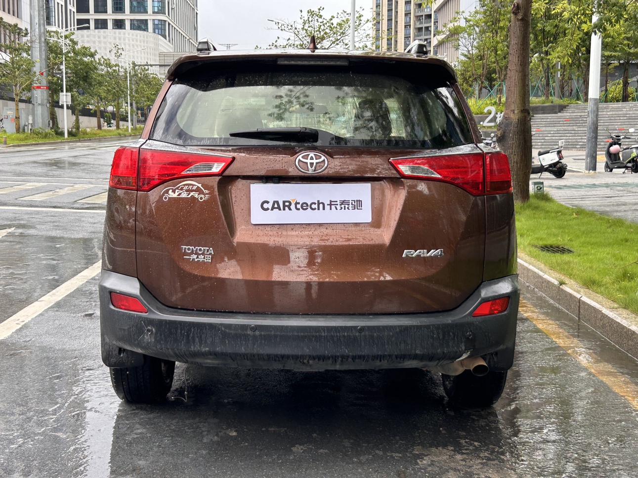 Toyota RAV4 2015 thumb 3