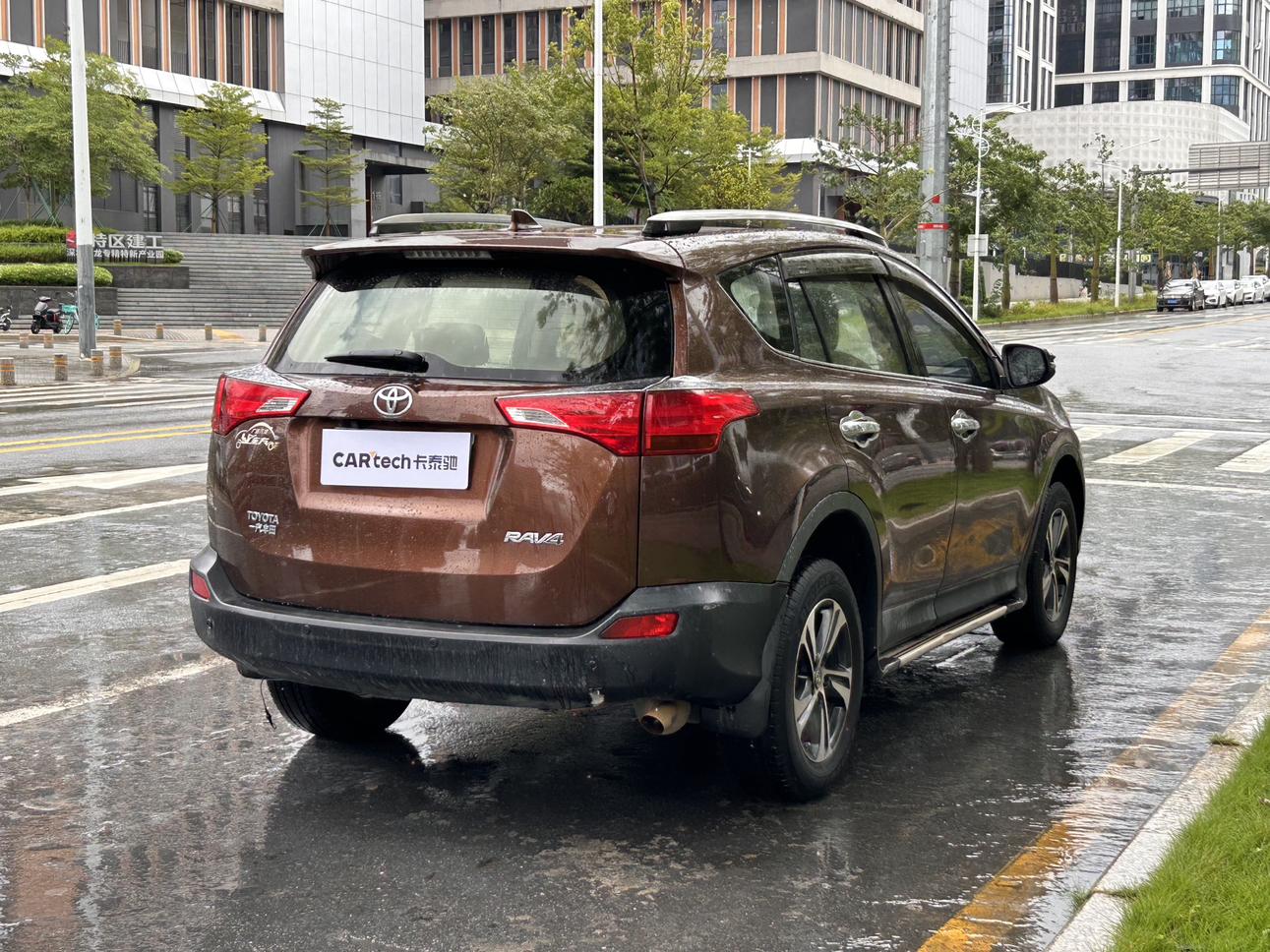 Toyota RAV4 2015 thumb 4