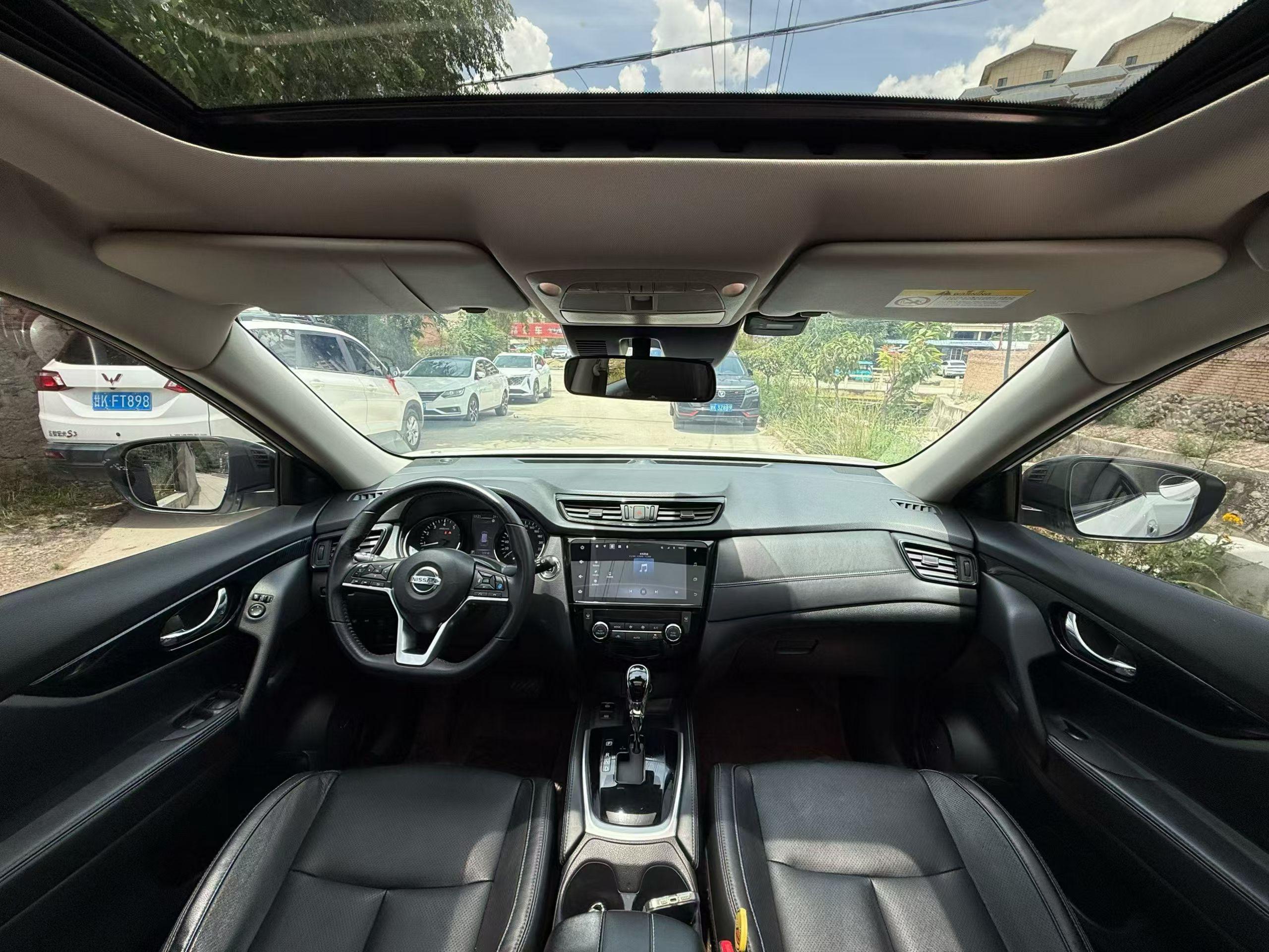 Nissan X-Trail 2021 thumb 5