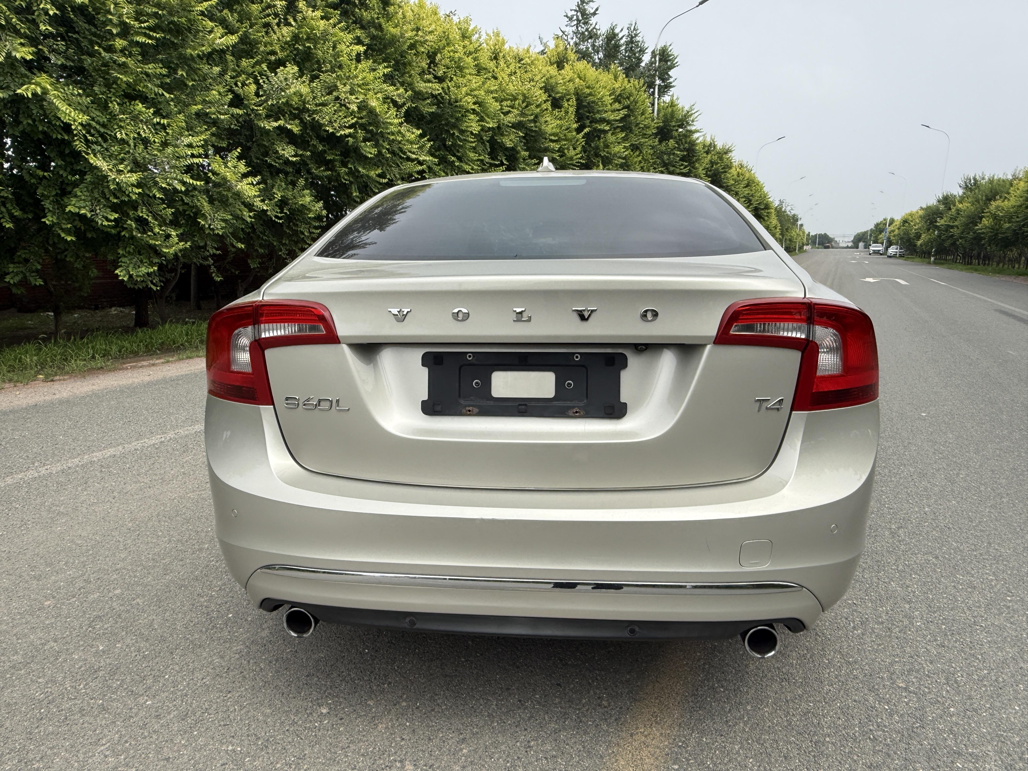 Volvo S60 2017 thumb 3