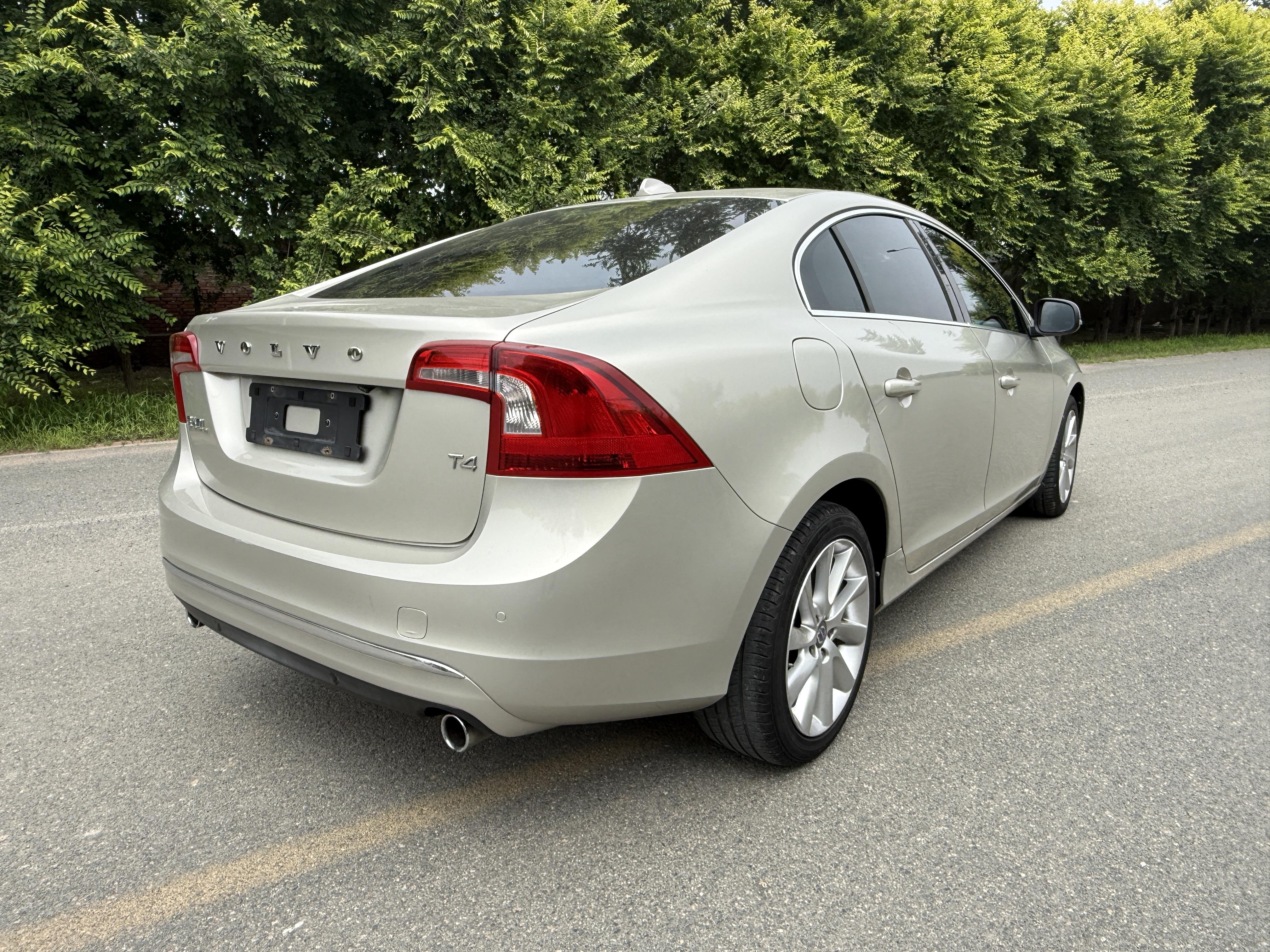 Volvo S60 2017 thumb 4