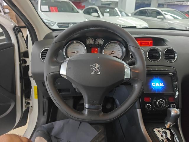 Peugeot 408 2013 thumb 6