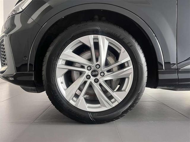 Audi Q7 2021 thumb 9