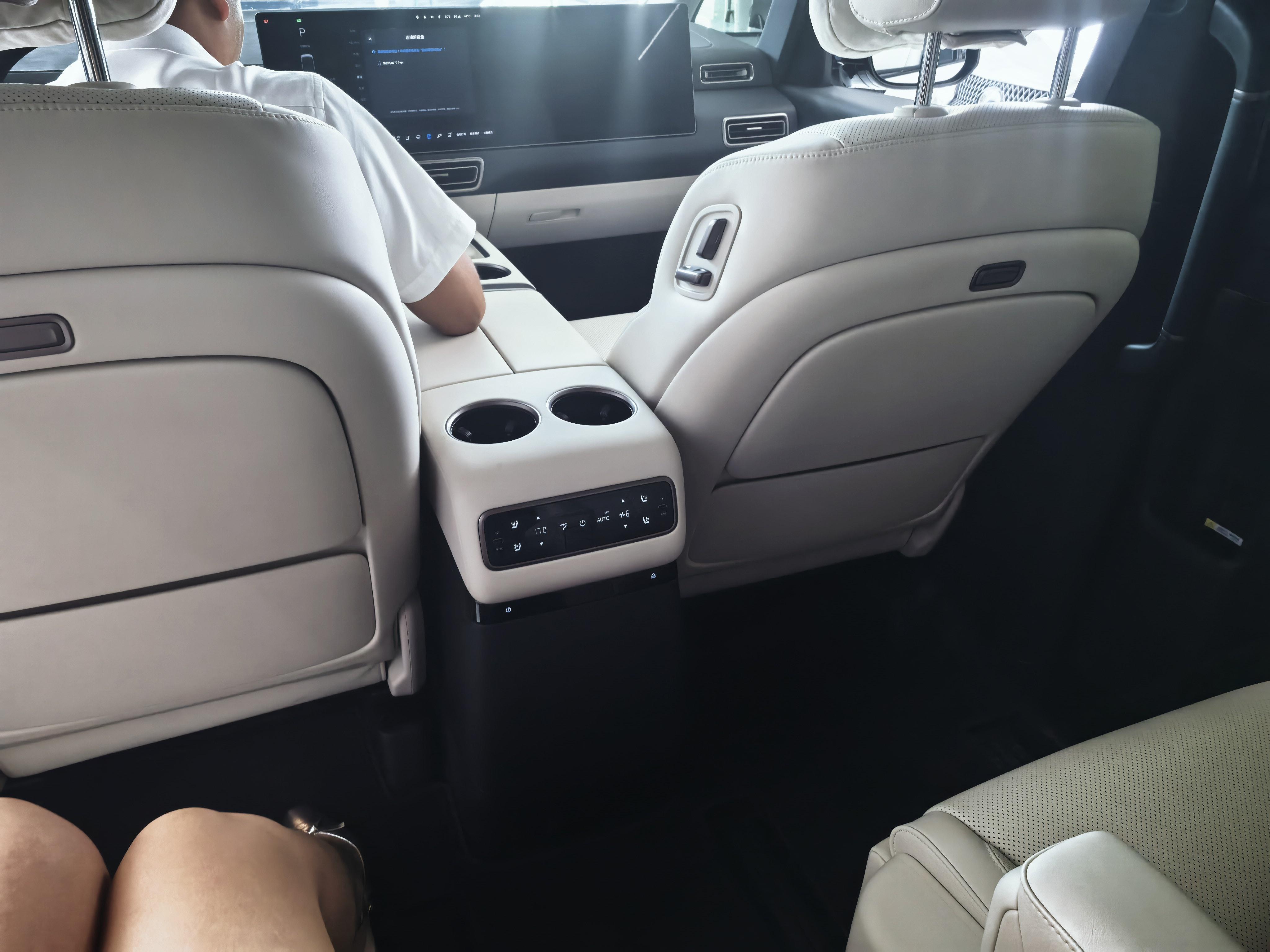 Lixiang (Li Auto) Mega 2025 thumb 6