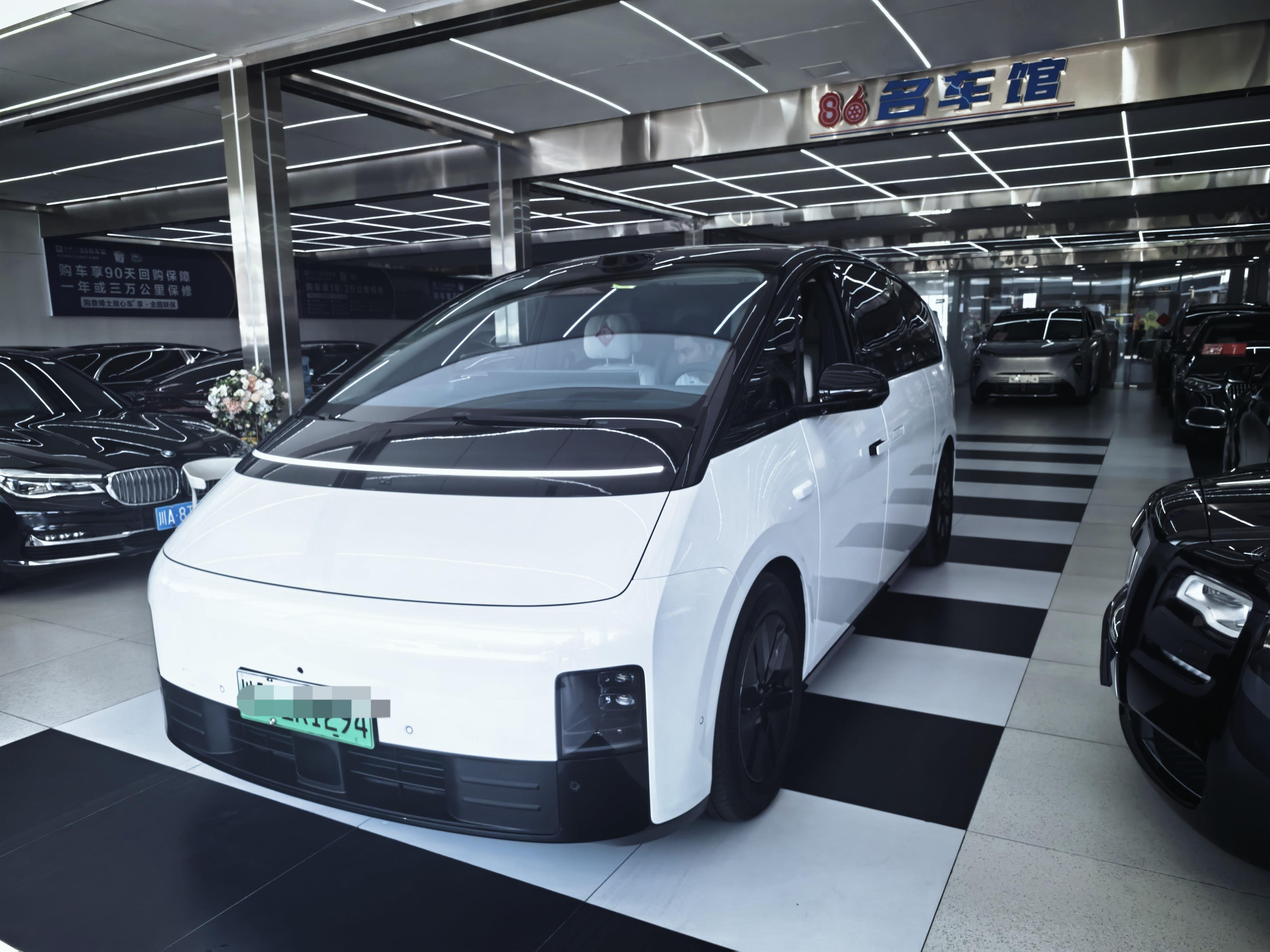 Lixiang (Li Auto) Mega 2025 thumb 8