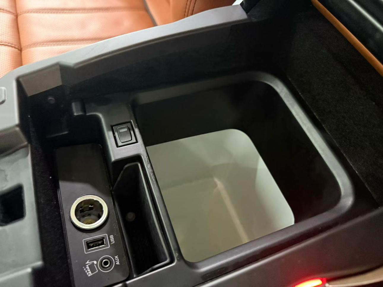 Land Rover Range Rover Sport 2016 thumb 3