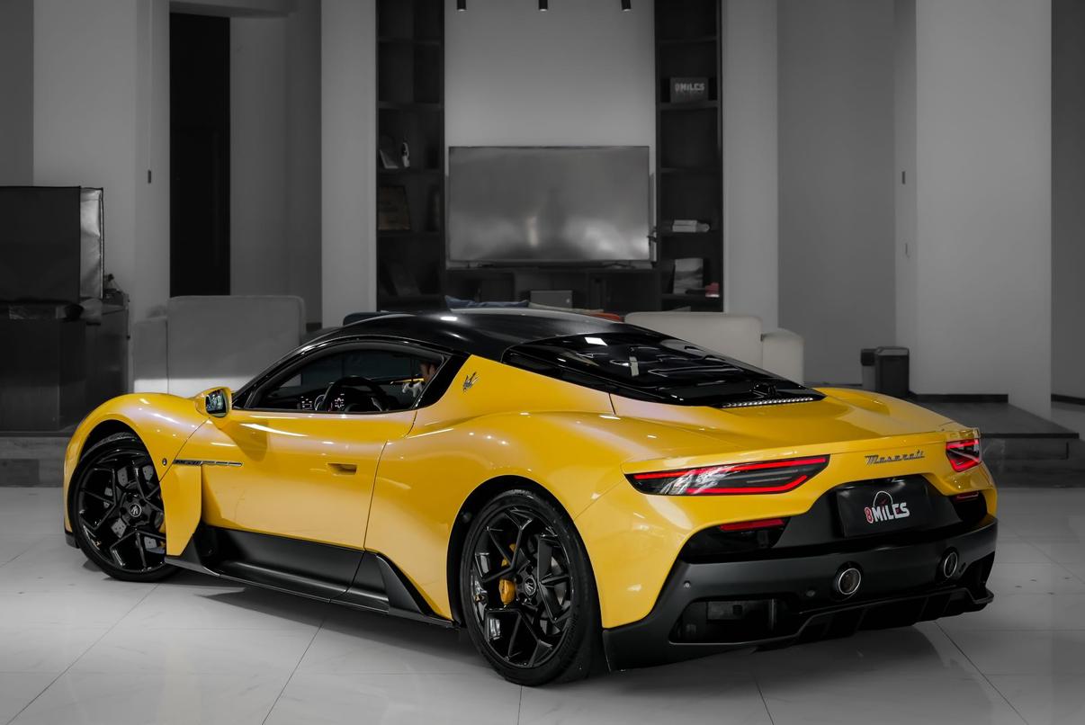 Maserati MC20 2021 thumb 2