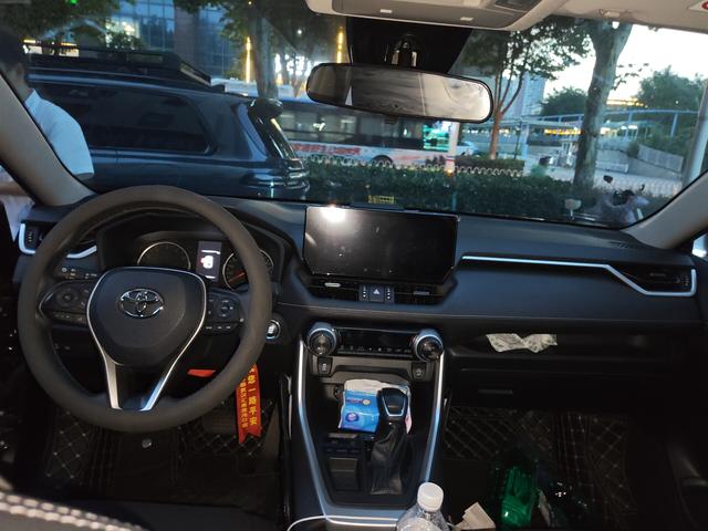 Toyota Wildlander 2023 thumb 3