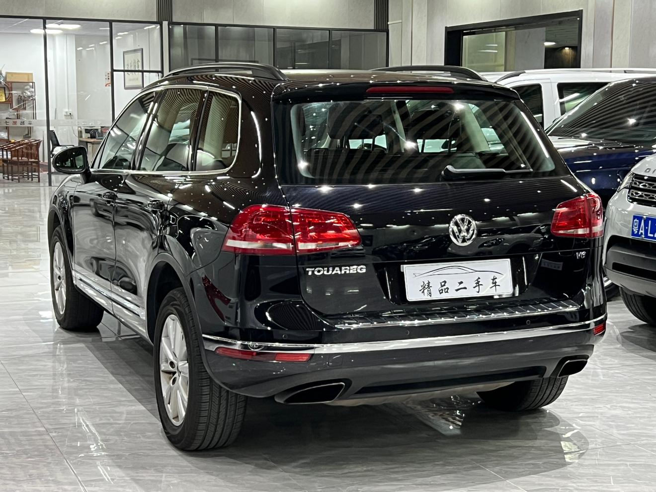 Volkswagen Touareg 2017 thumb 2