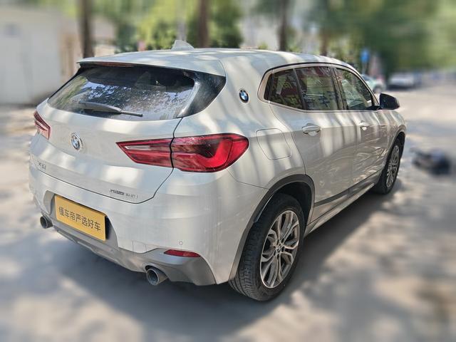 BMW X2 2019 thumb 2